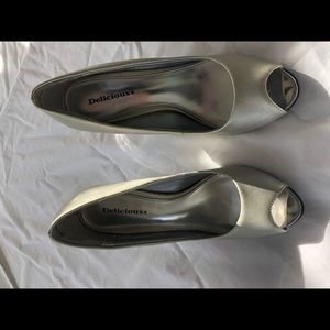 Sliver open toe high heels